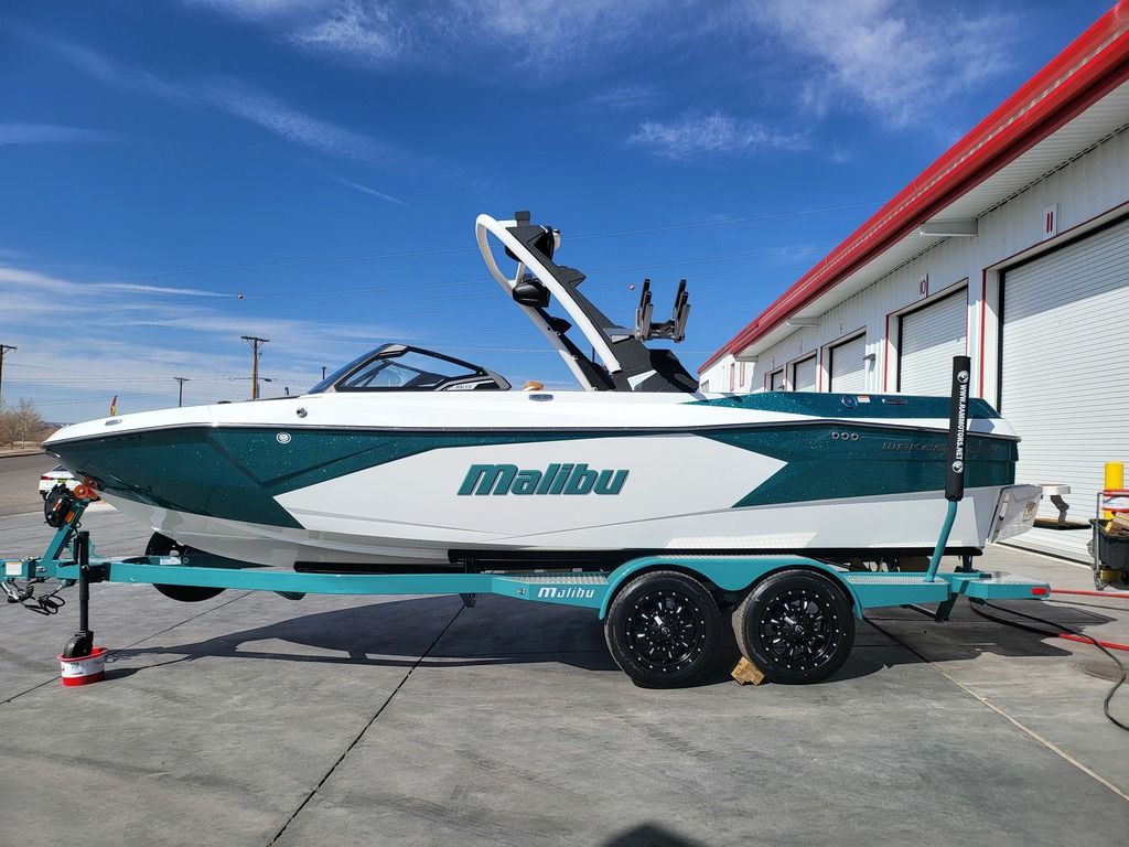 2025 Malibu Boats 23 LSV