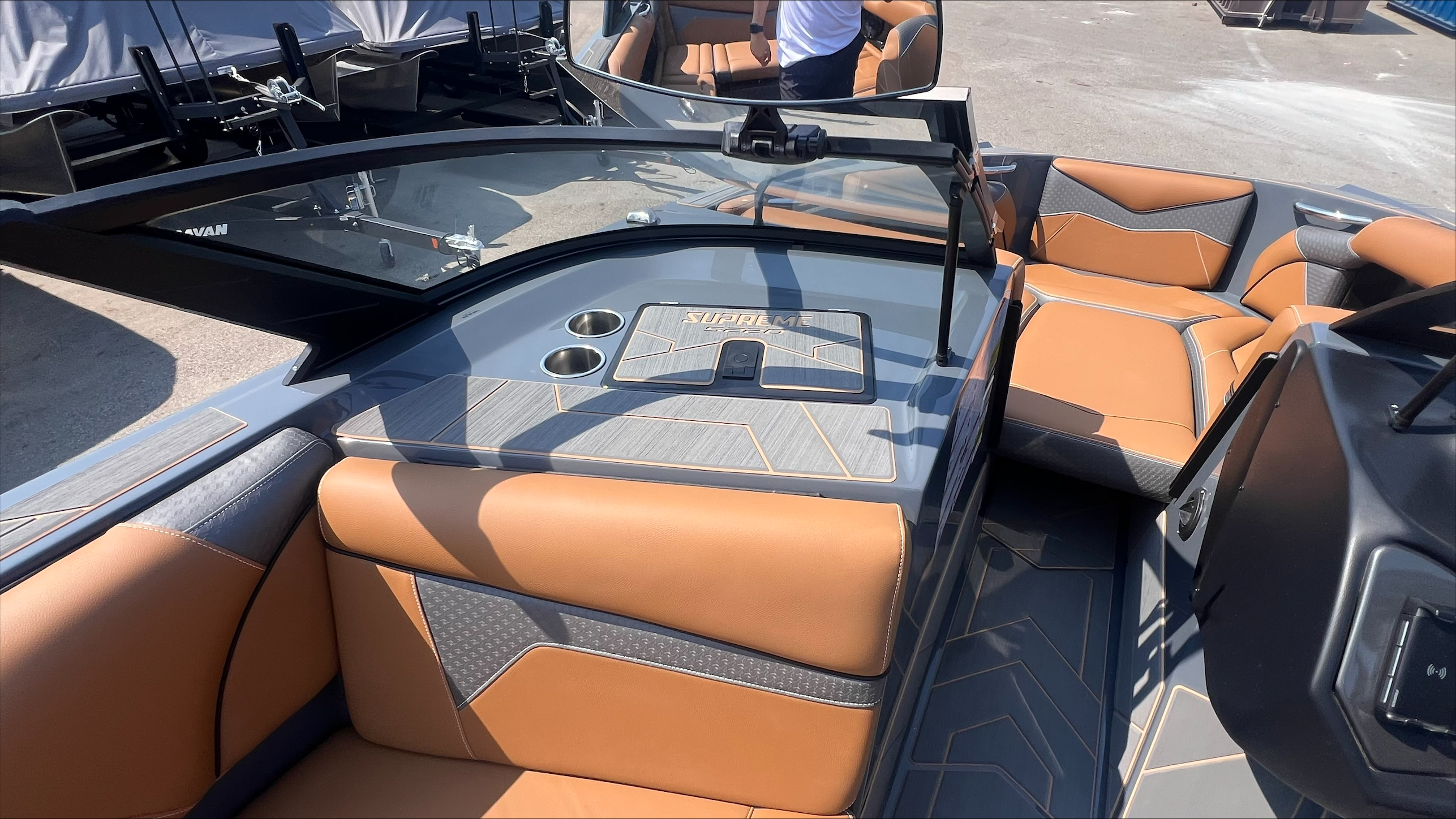2024 Supreme S220