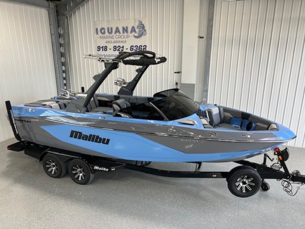 2024 Malibu Boats 23 LSV