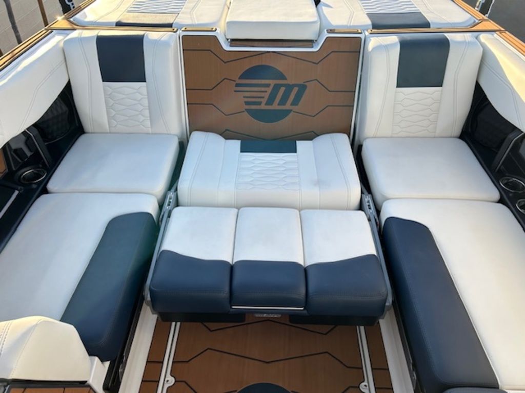 2025 Malibu Boats 24 MXZ