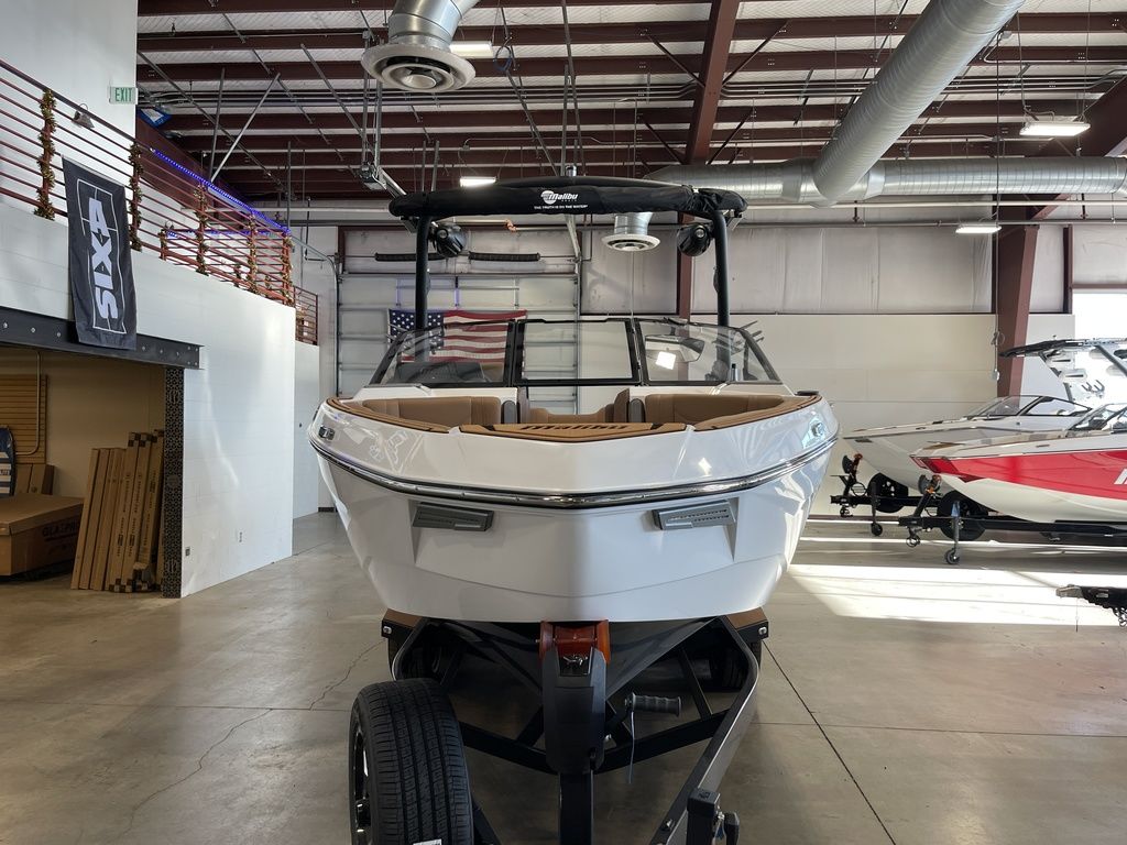 2025 Malibu Boats 25 LSV