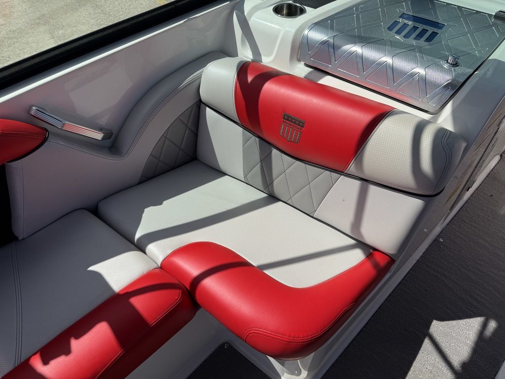 2015 MasterCraft X30