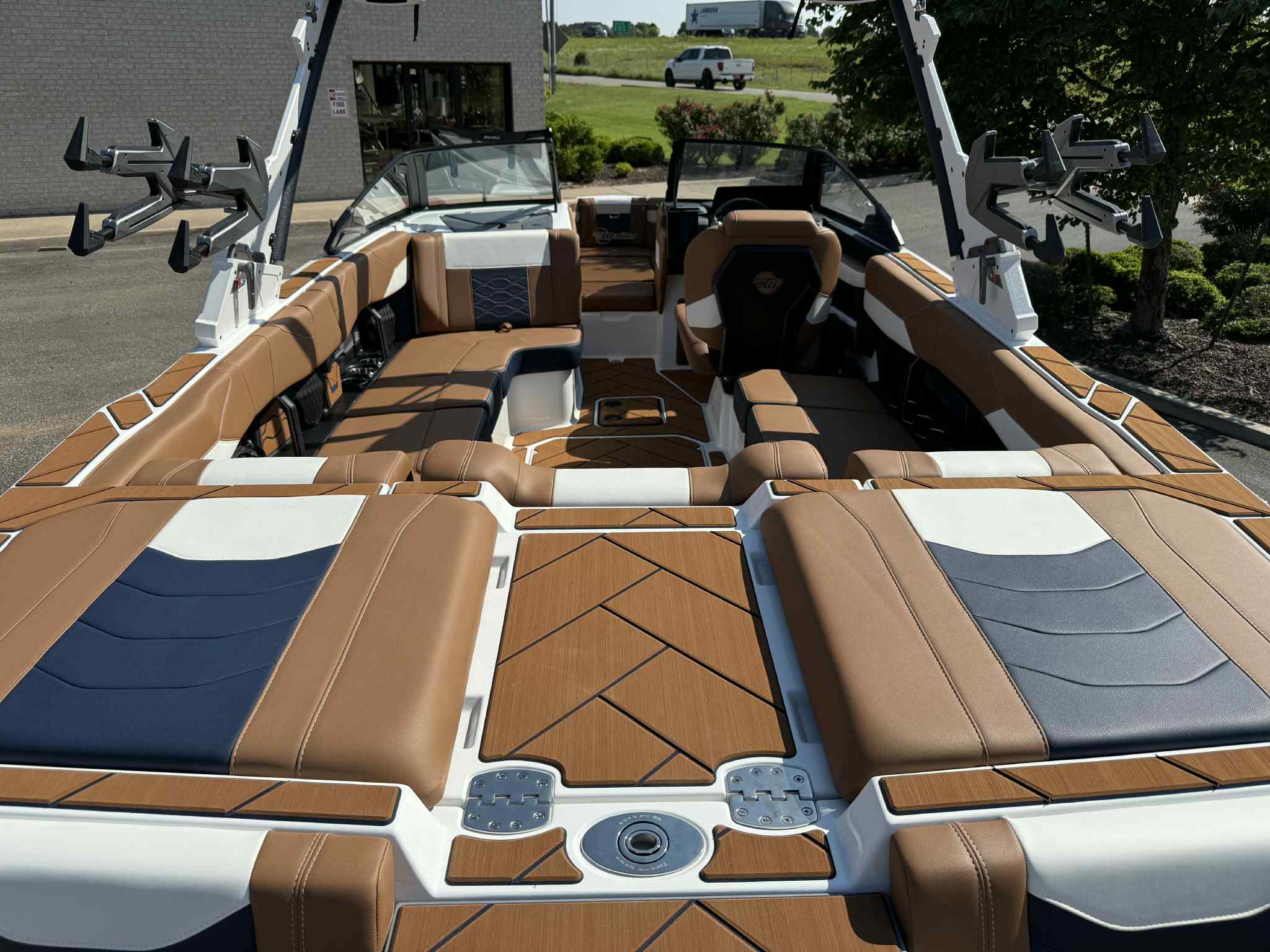2025 Malibu 23LSV