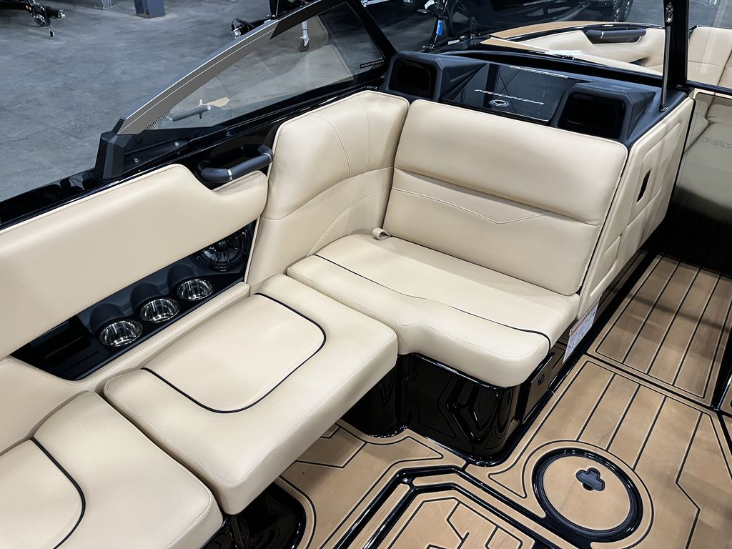 2024 MOOMBA Mojo