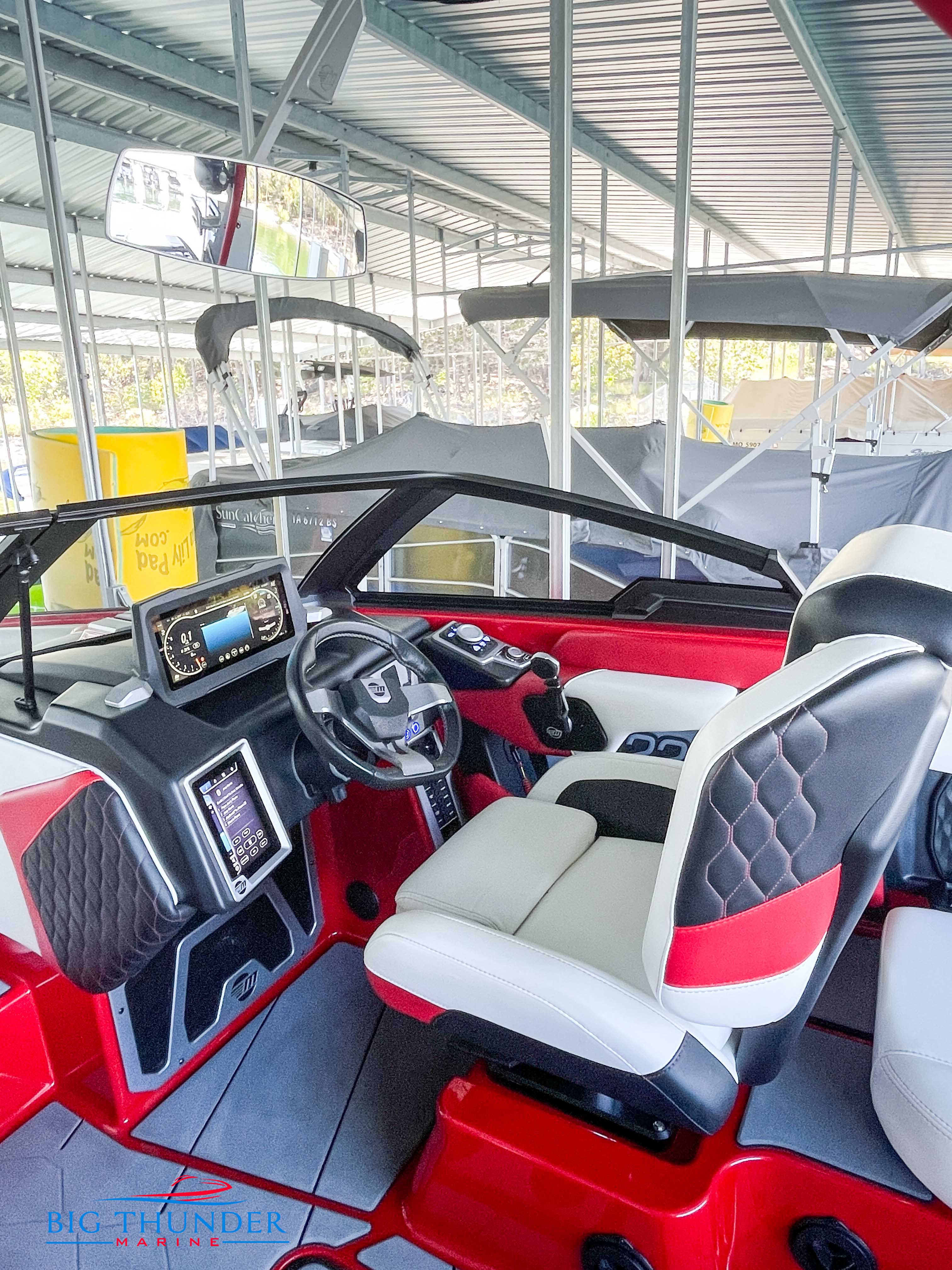 2022 Malibu M220