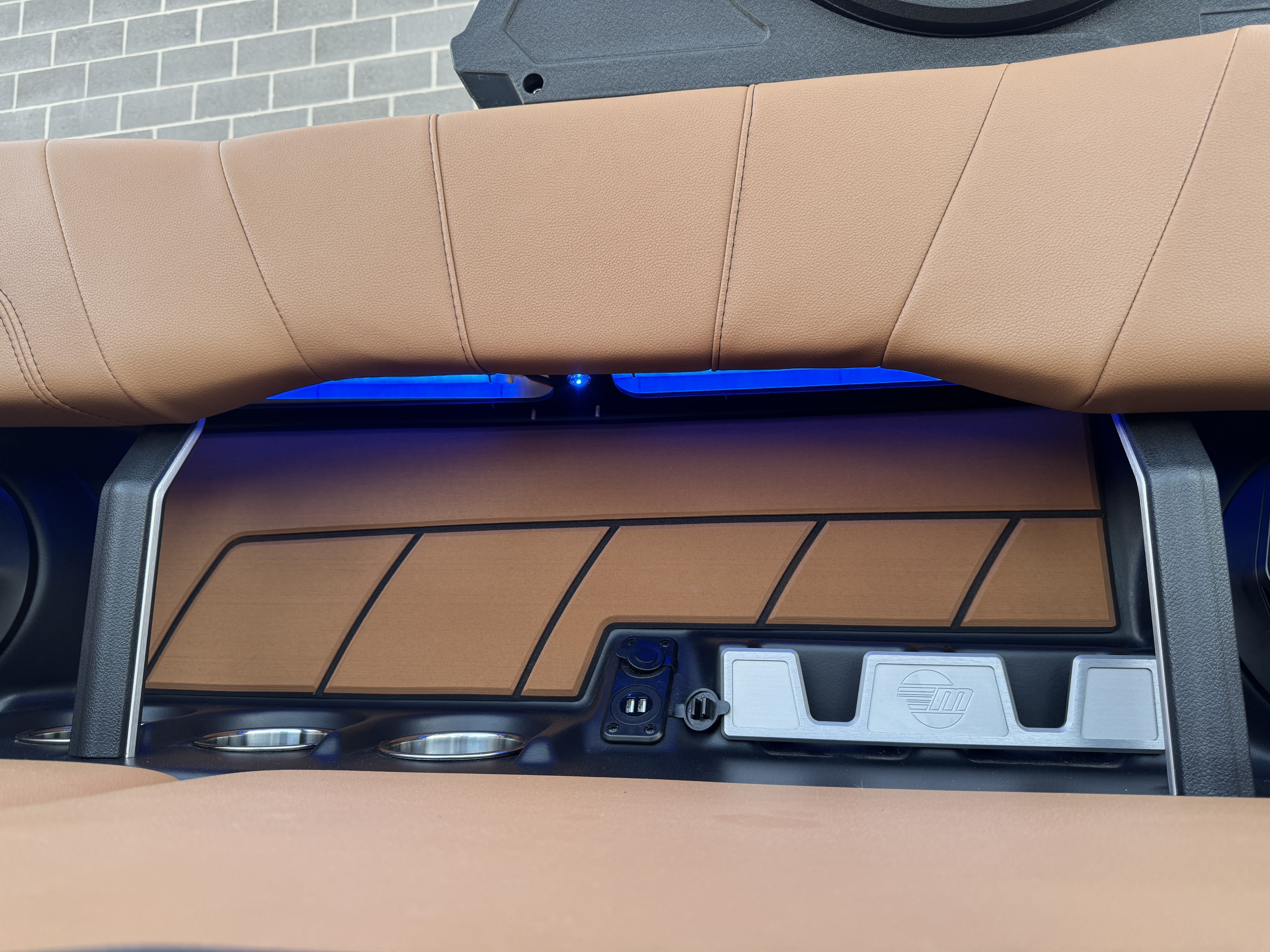 2023 Malibu 23 LSV Low Hours-fully Loaded Lt4
