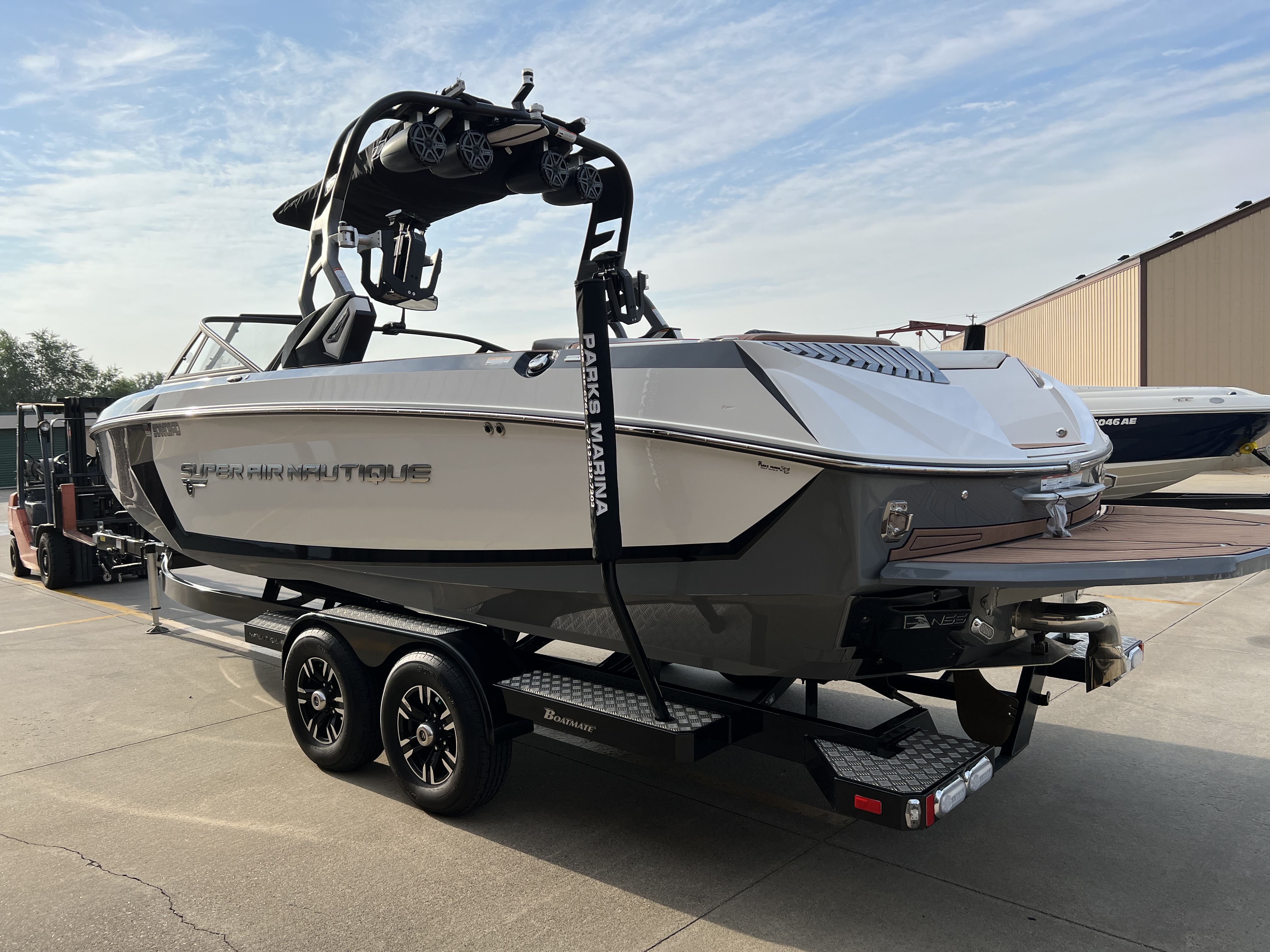 2018 NAUTIQUE G25 * XR7 * TANDEM AXLE TRAILER 