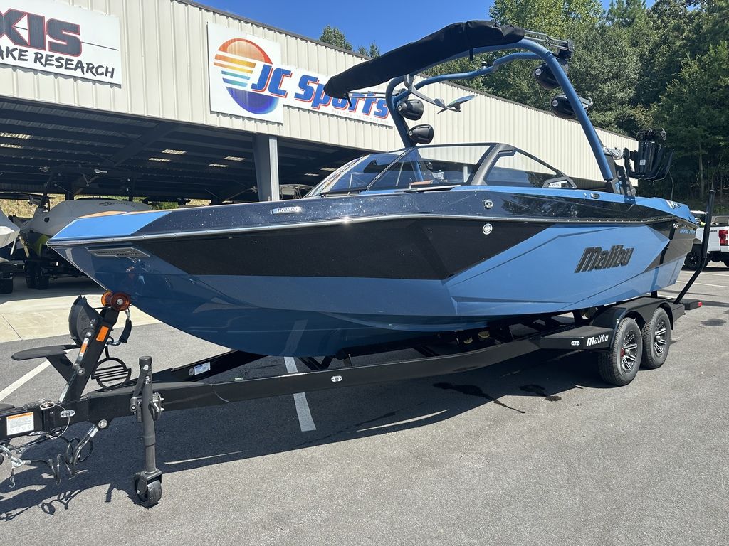 2024 Malibu Boats 23 LSV