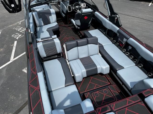2024 Malibu 26 LSV *Huge Demo Discount- New*