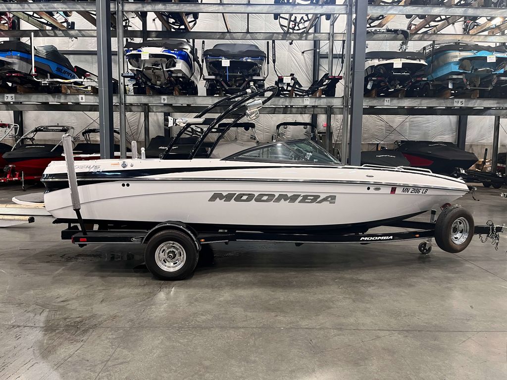 2013 MOOMBA Mobius LSV