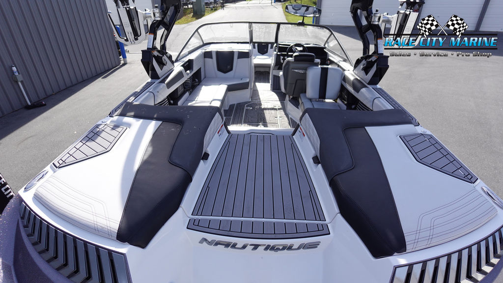 2017 Nautique G23