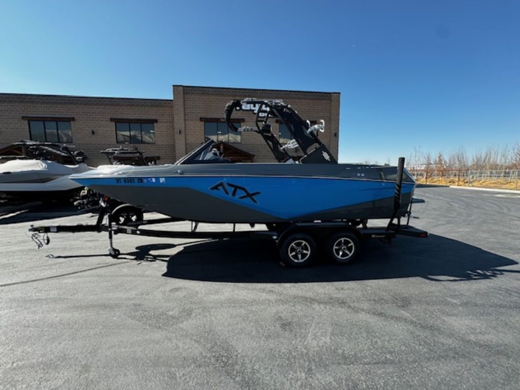 boat.Title