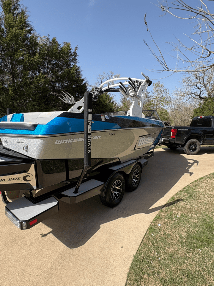 2020 Malibu 23 LSV