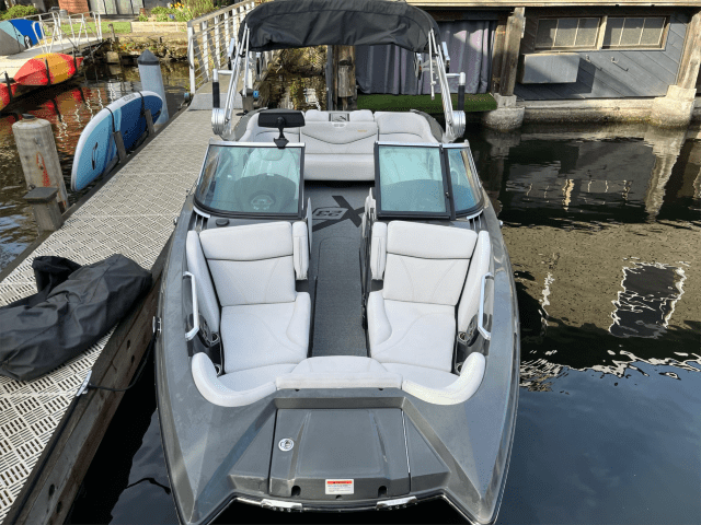 boat.Title
