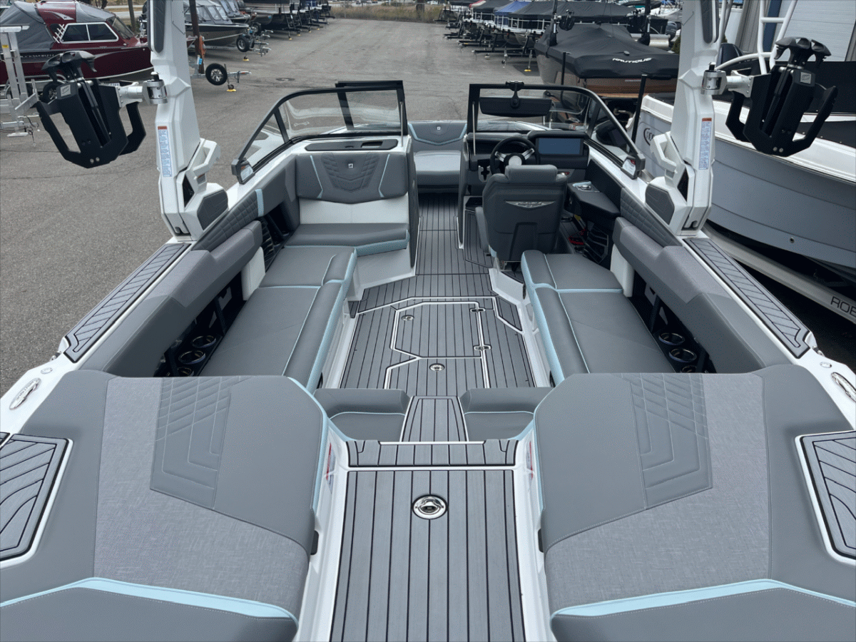 2024 Nautique G25