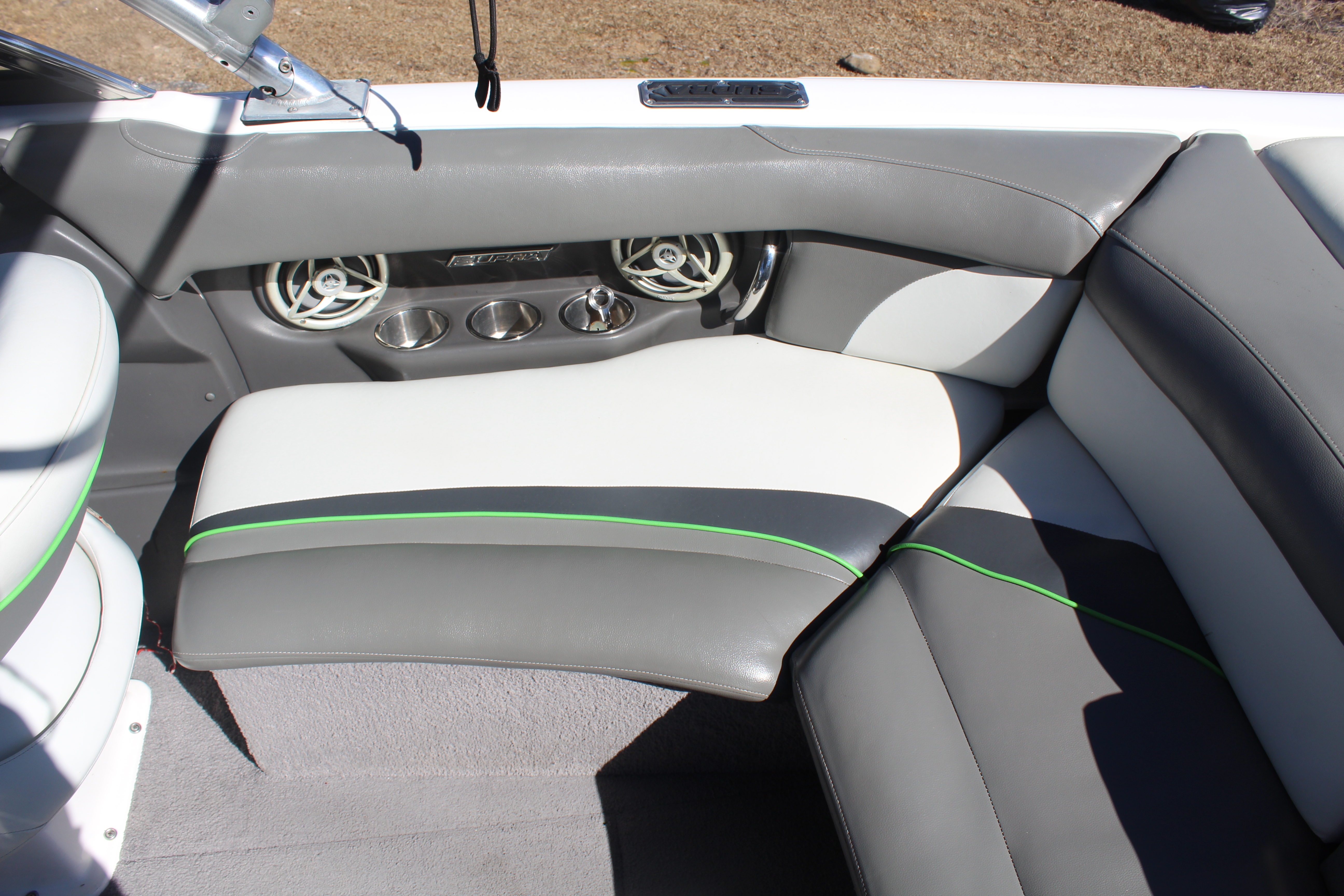 2010 SUPRA 21V