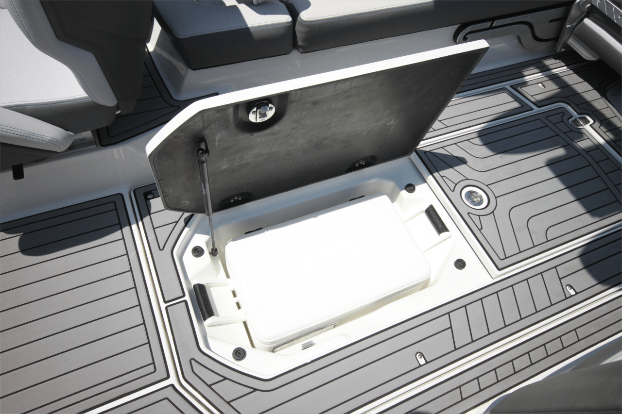 2017 Super Air Nautique G25 &#8211; Garage Kept Loaded with options