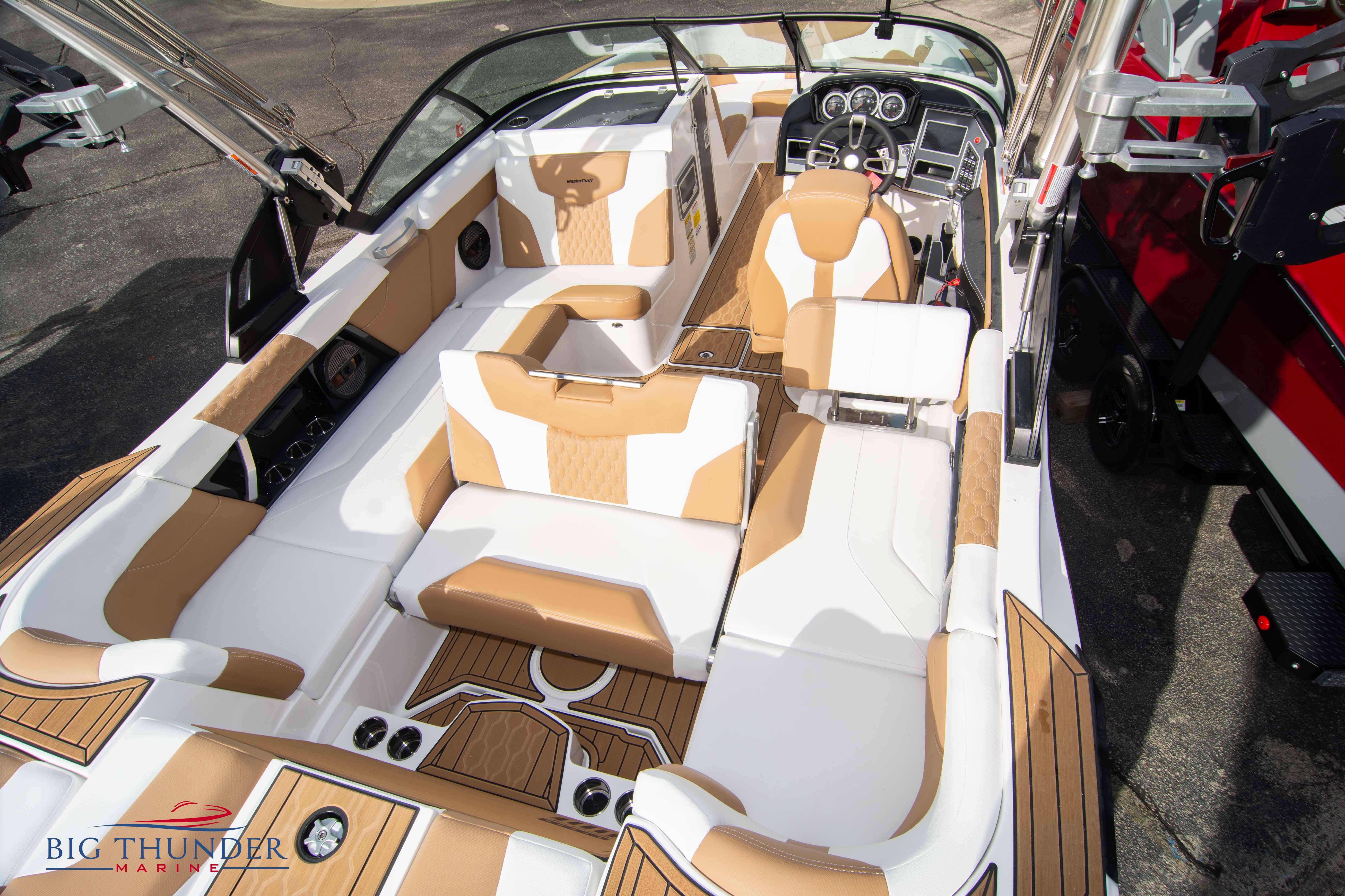 2023 Mastercraft XT22