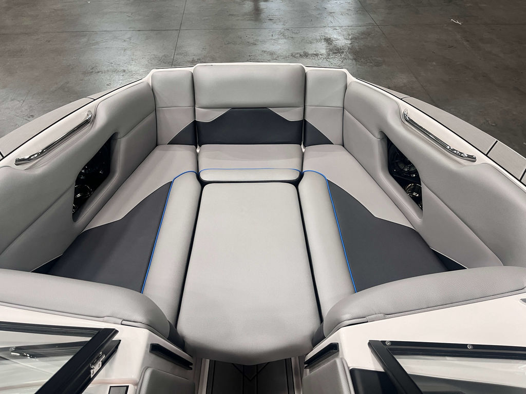 2021 MOOMBA Mojo