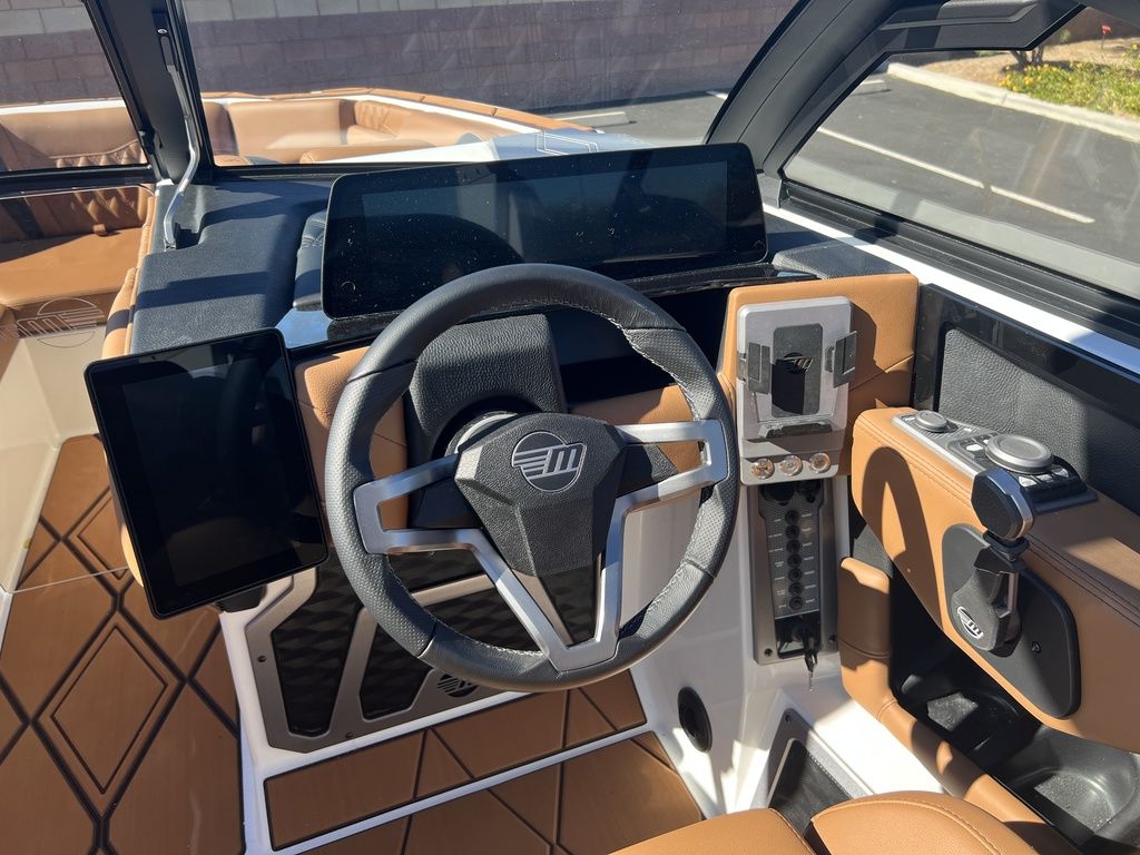 2025 Malibu Boats M230