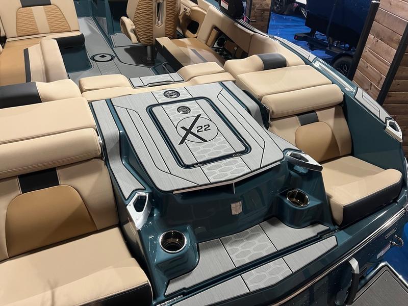 2025 MasterCraft X22