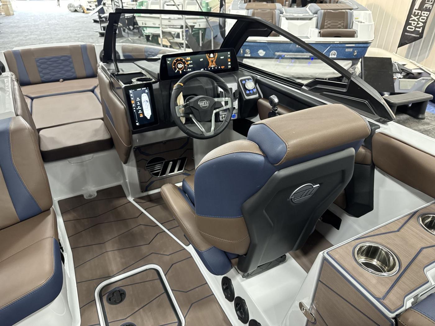 2025 Malibu 24 MXZ