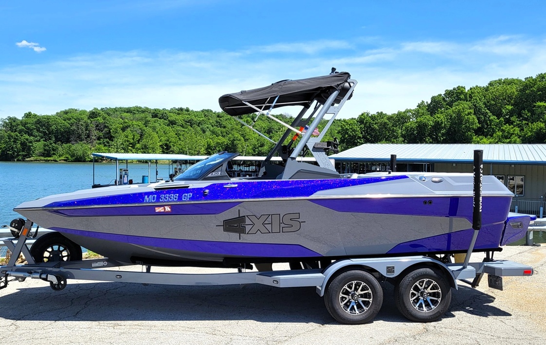 2021 Axis A20     Low Hours  Loaded with options