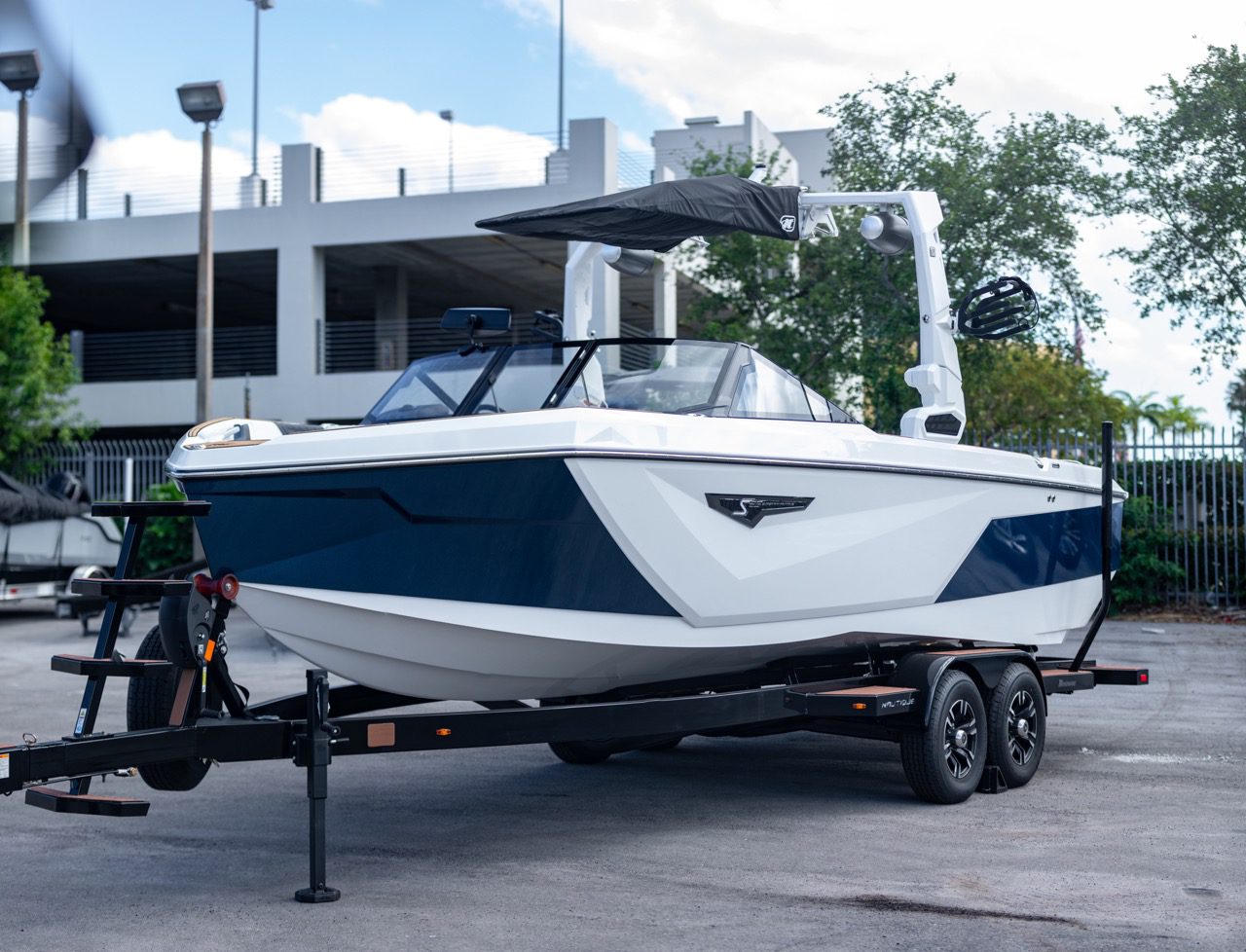 2023 Nautique Super Air Nautique S25 – Freshwater use only