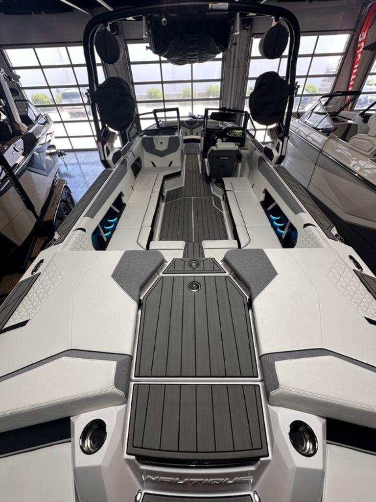2024 Nautique GS24