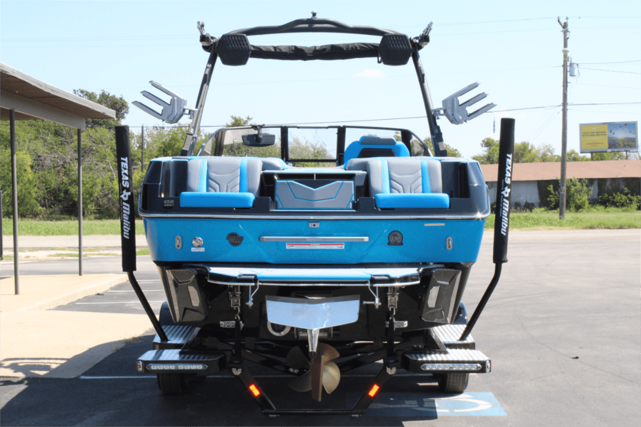 2025 Malibu 25 LSV