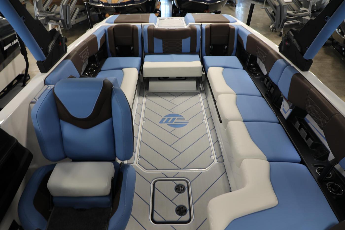 2024 malibu 25 LSV