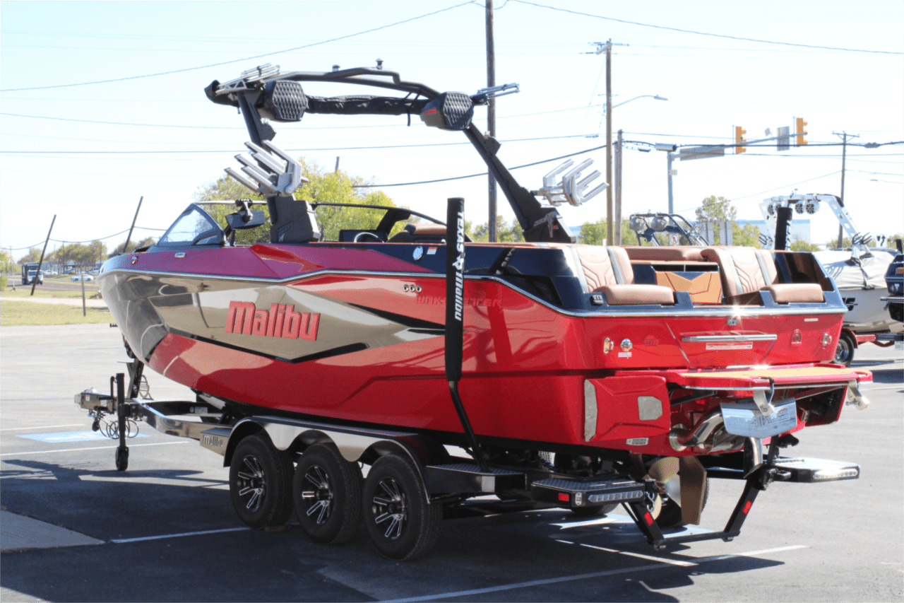 2025 Malibu 25 LSV