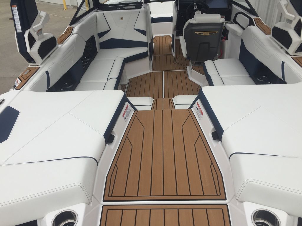 2025 Nautique Super Air Nautique S21