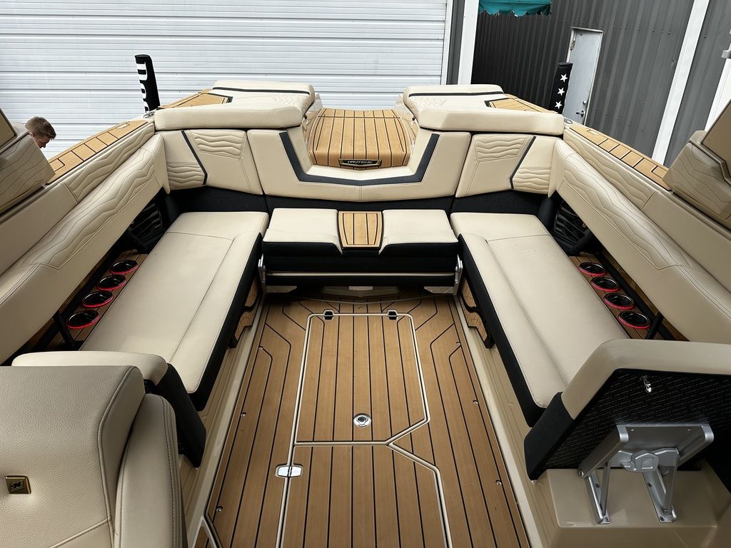 2025 Nautique Super Air Nautique G25