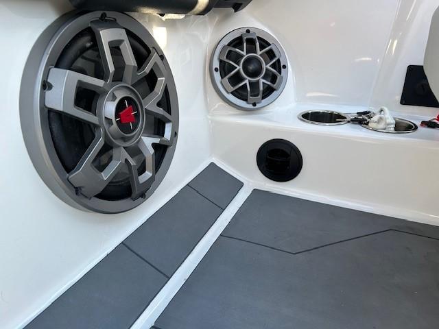 2023 Axis A20