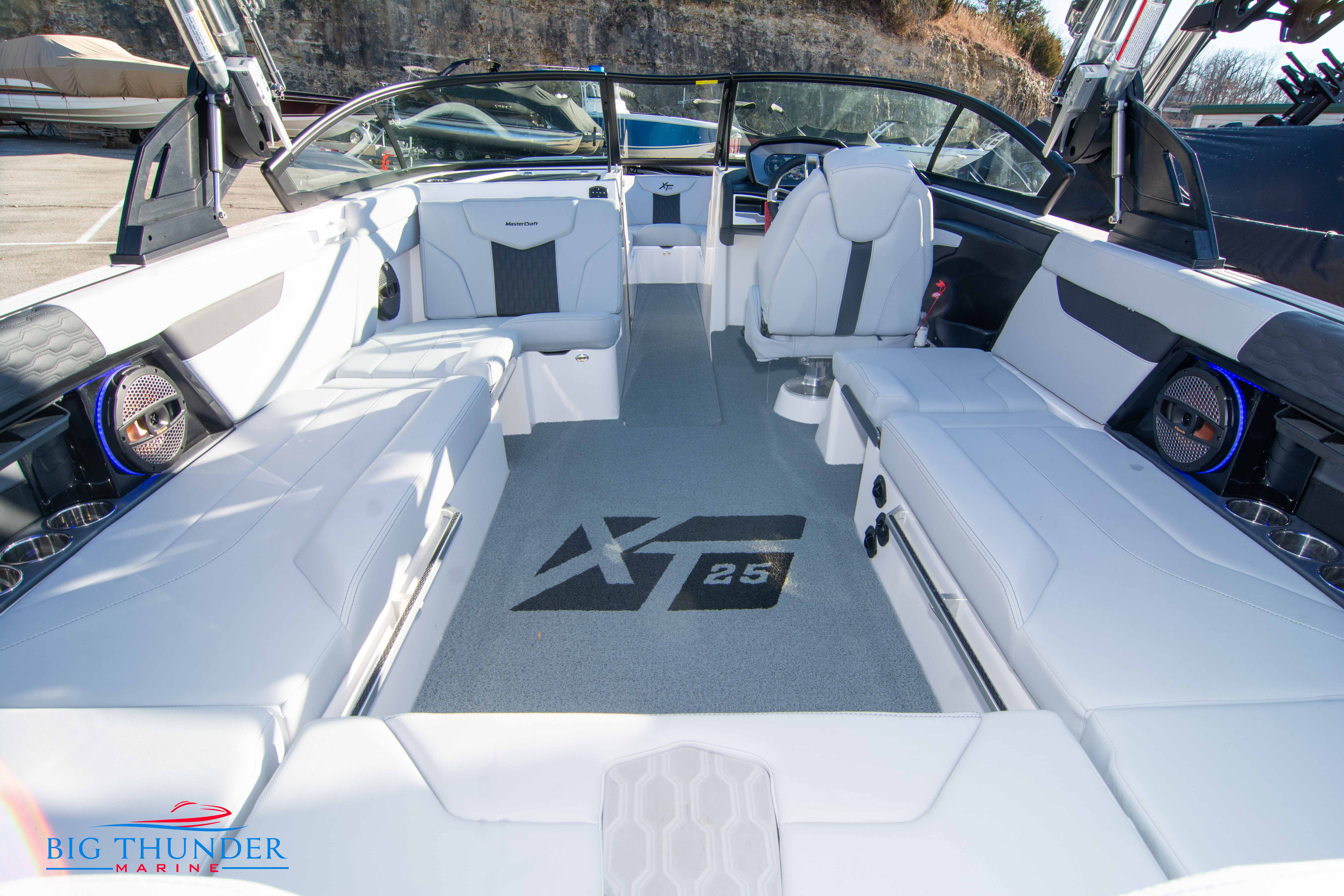 2024 Mastercraft XT25