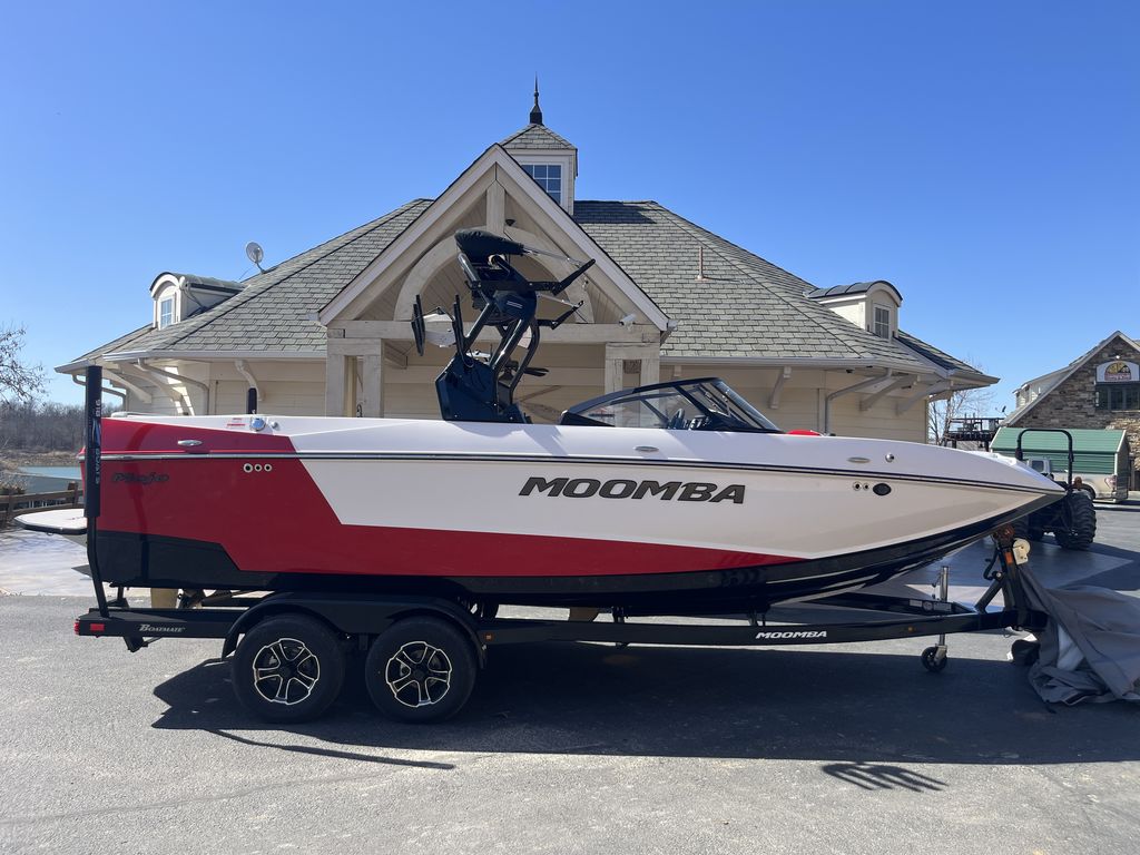2024 moomba Mojo