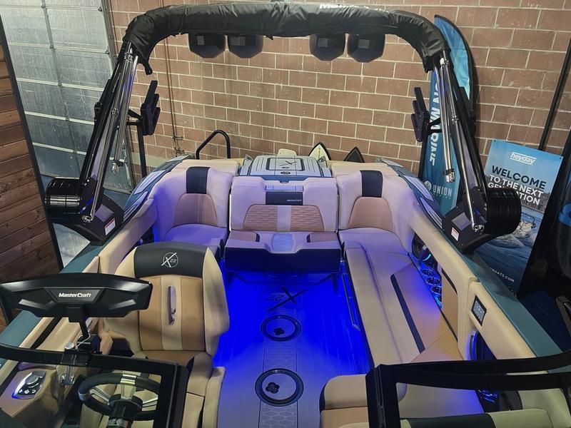 2025 MasterCraft X22