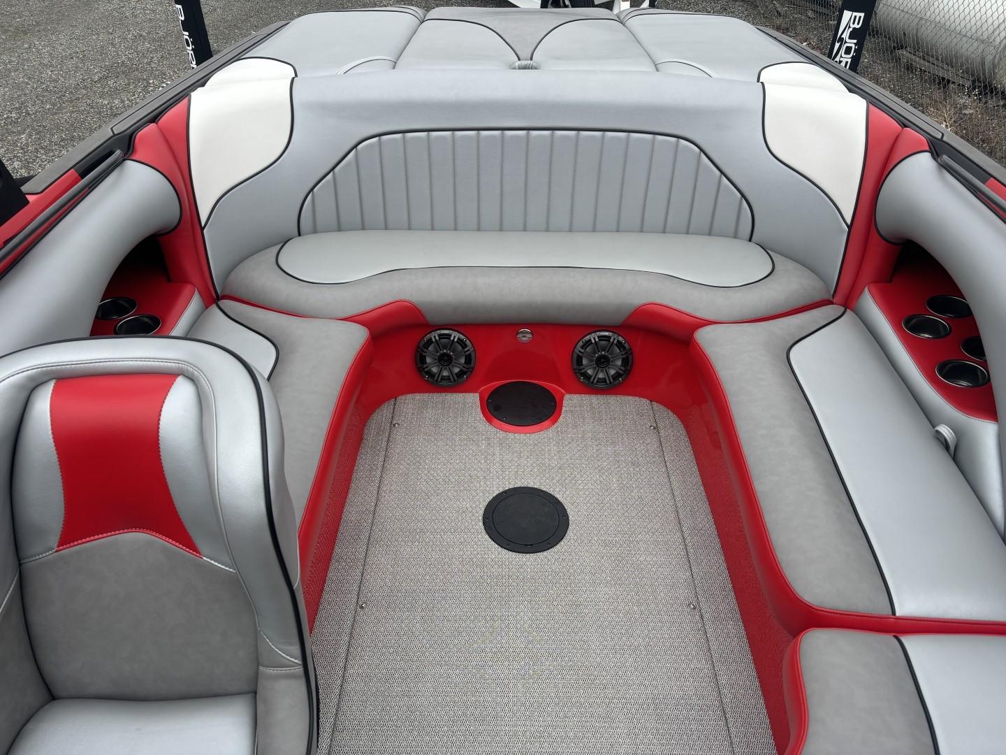 2023 Sanger V215 SX