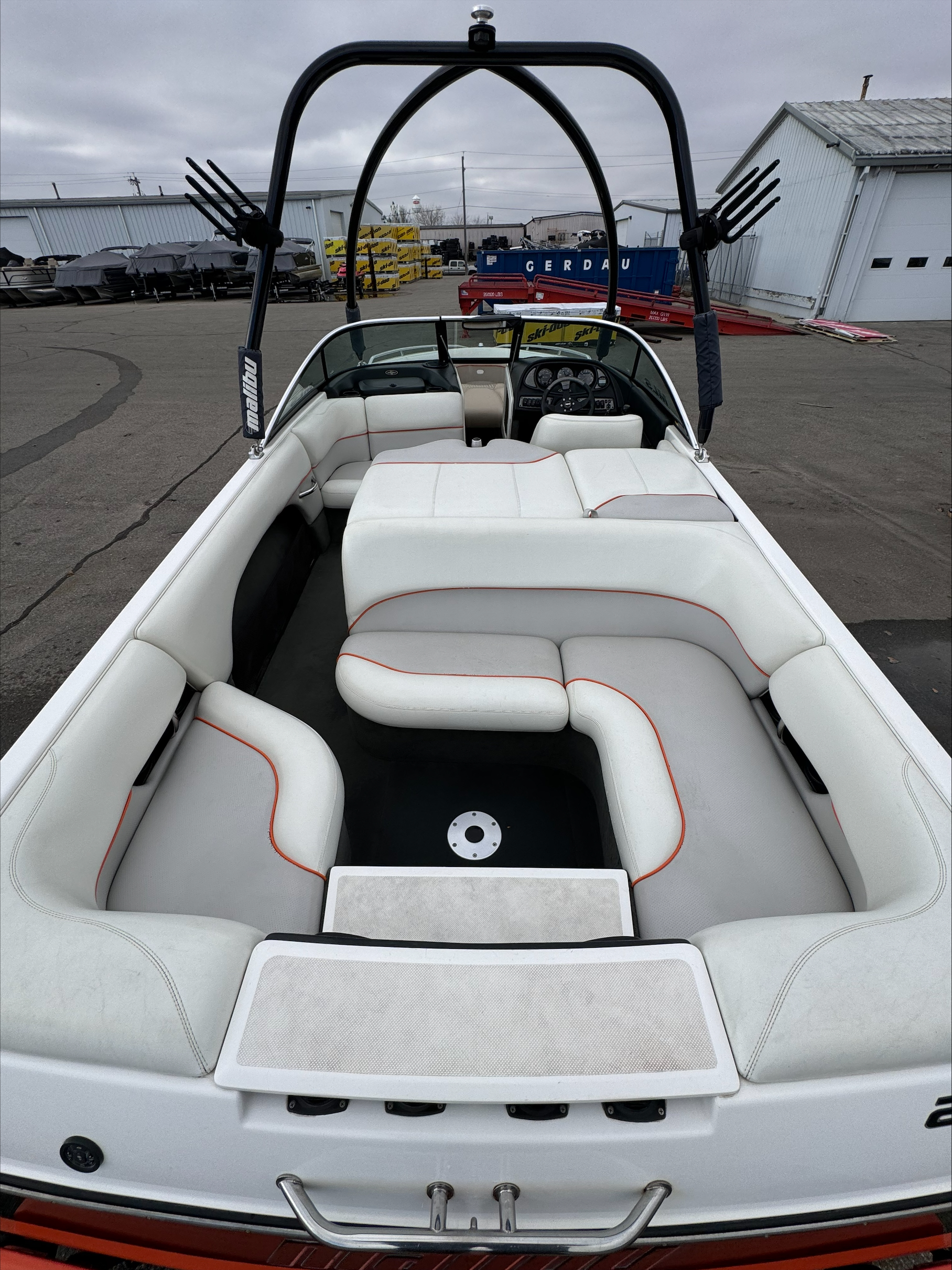 2003 Malibu 21XTI