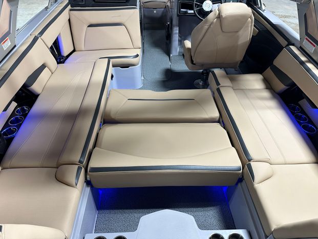 2022 MasterCraft Xstar X-Star 104 hrs! Includes trailer! 6.2L Ilmore
