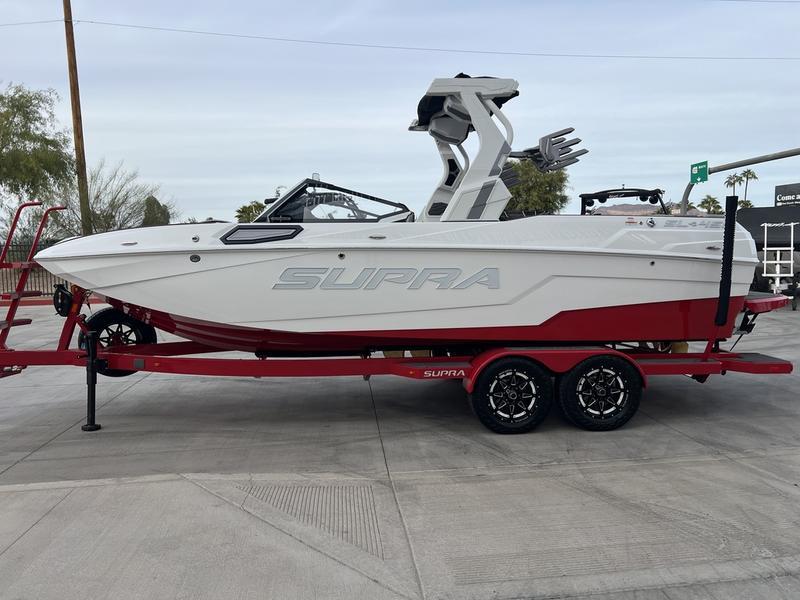 boat.Title