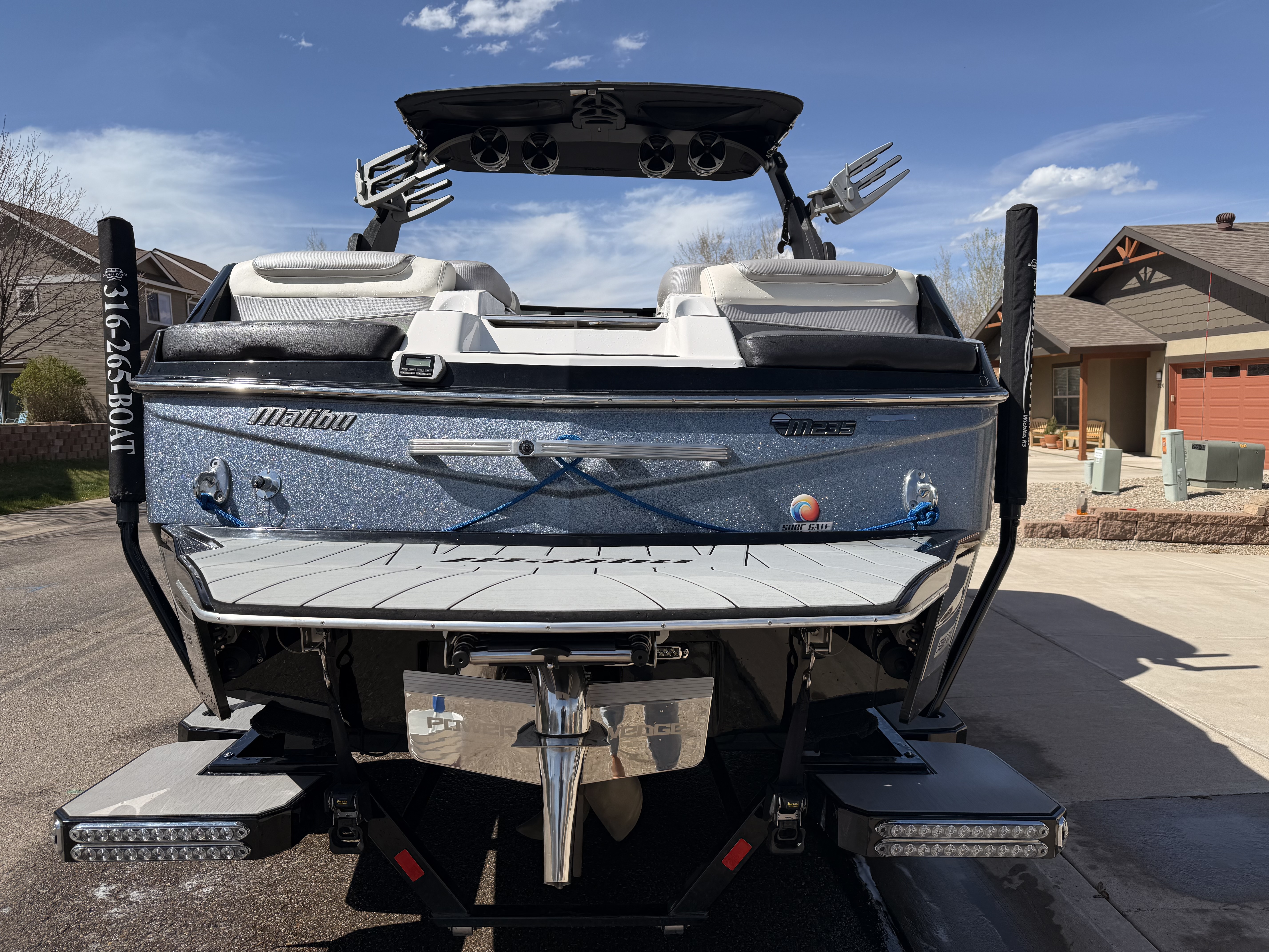 Malibu M235 