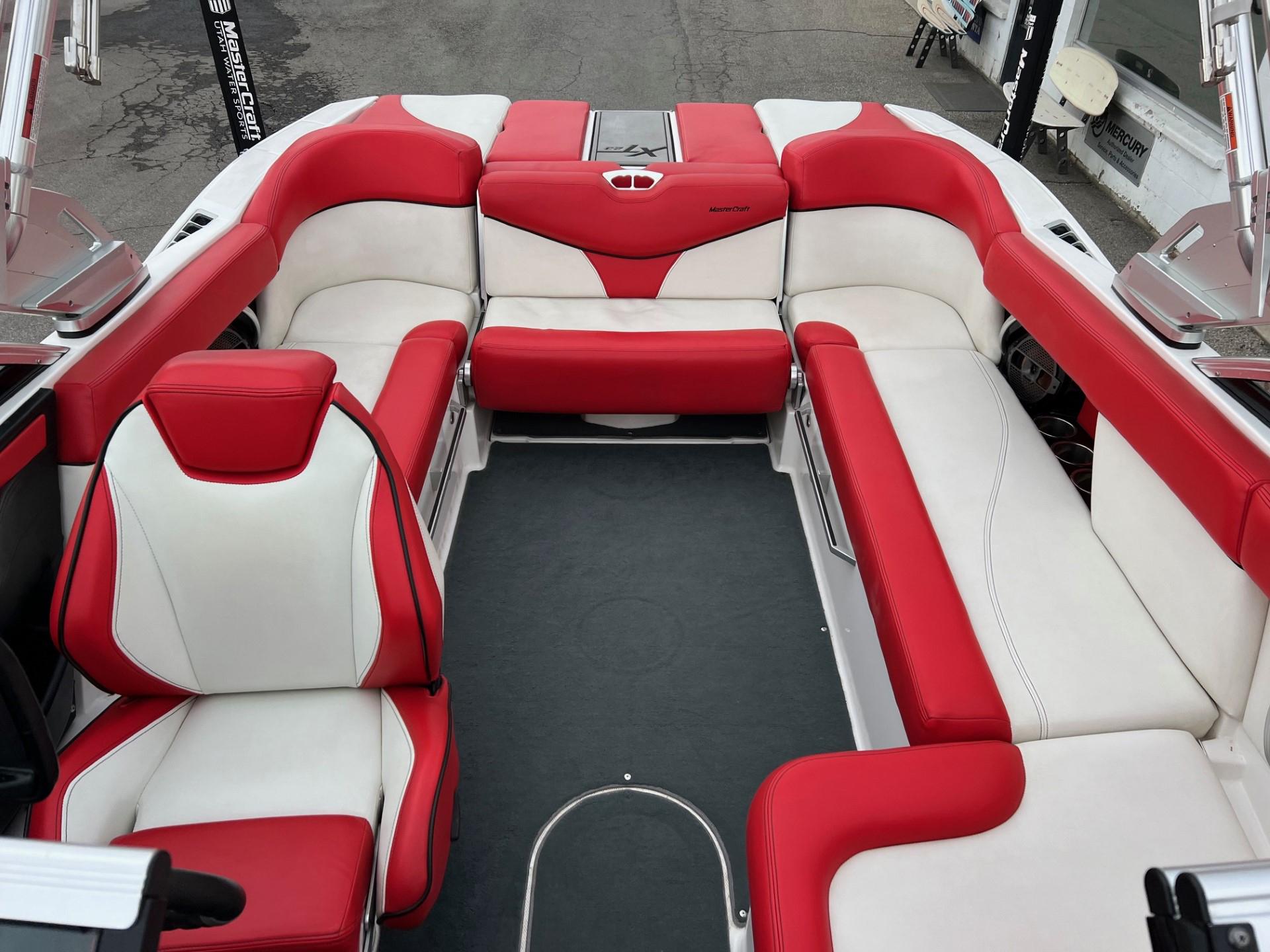 2020 MasterCraft XT23