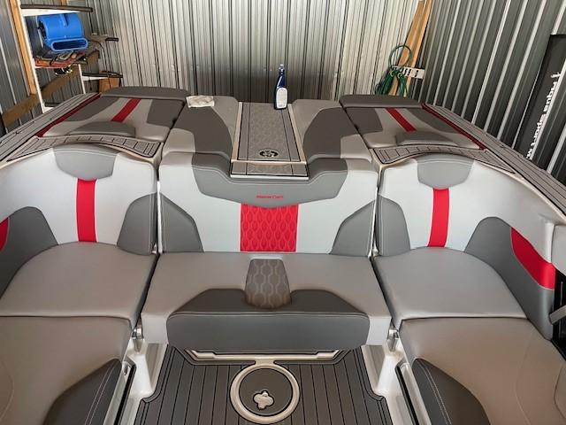 2023 MasterCraft XT22 Icon