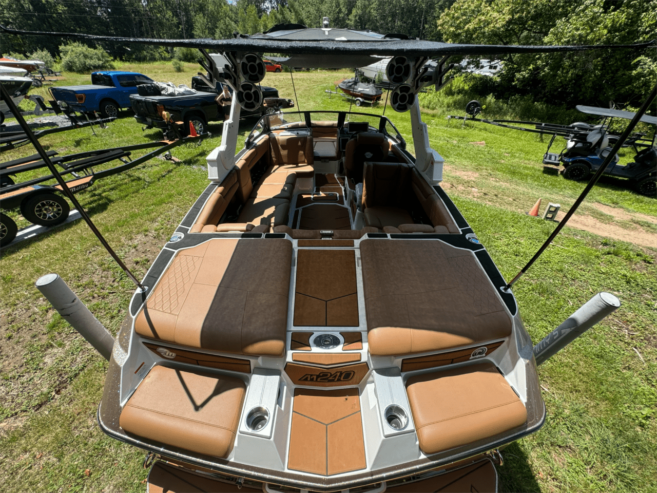 Malibu M240 &amp; Trailer – ONE Owner – LOW HOURS -Full Transferable Factory Warranty