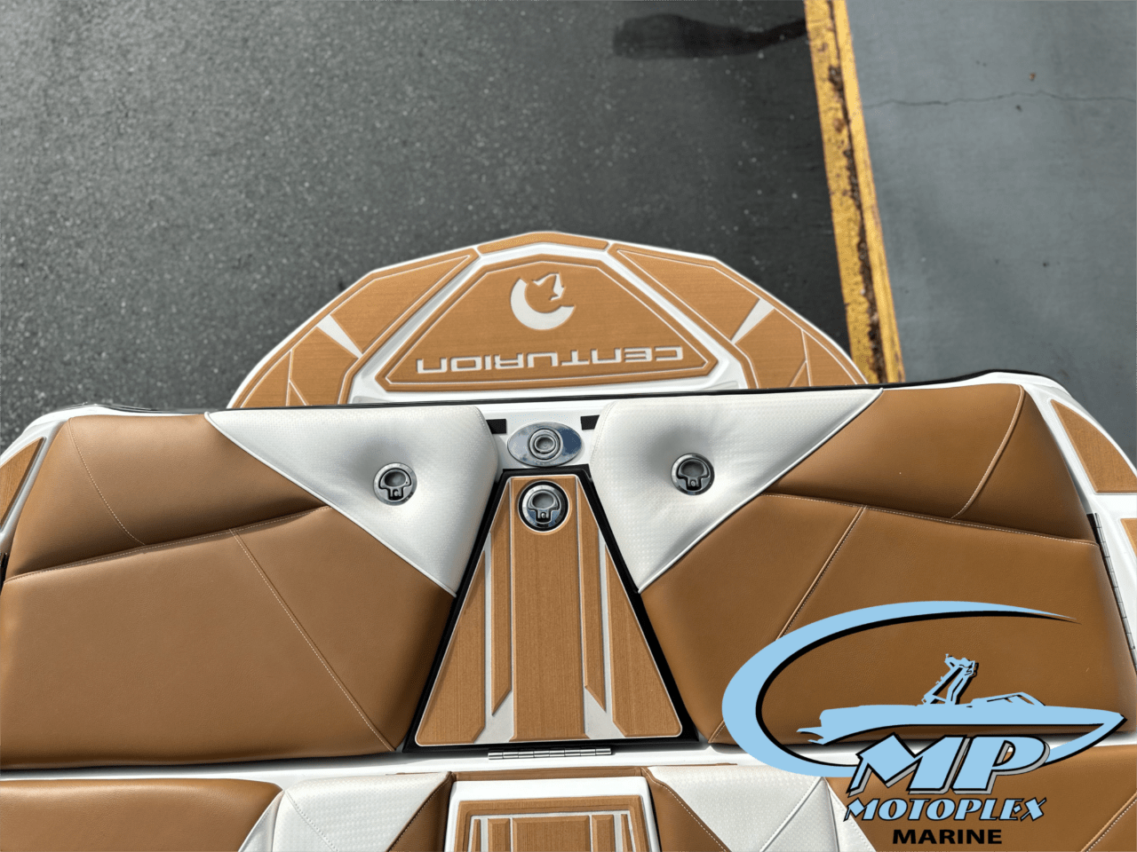 2025 Centurion NV233