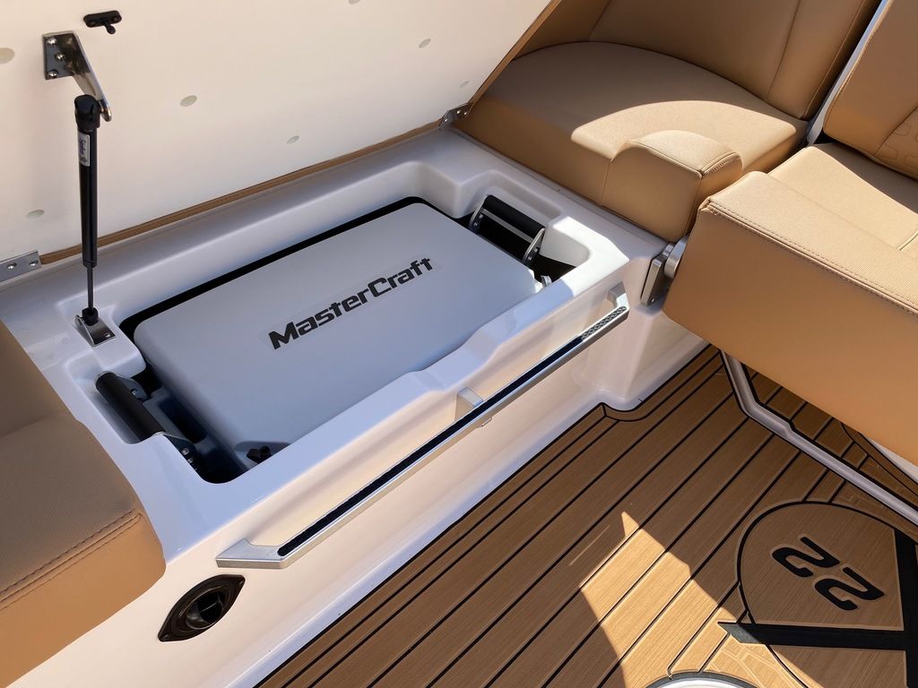 2024 MasterCraft X22