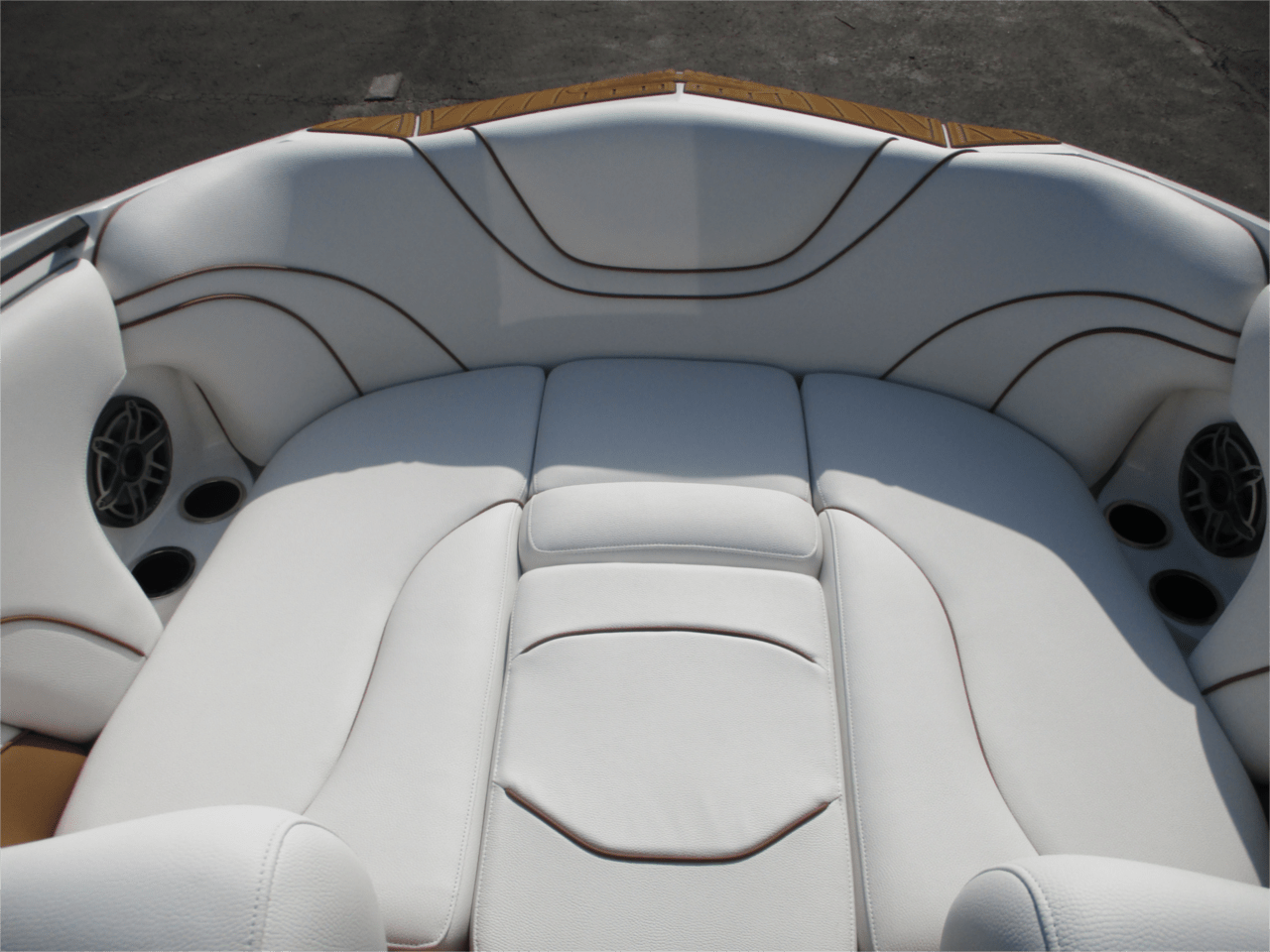 boat.Title