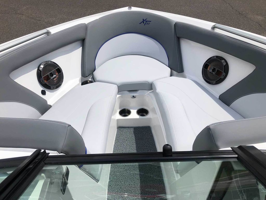 2019 MasterCraft XT23